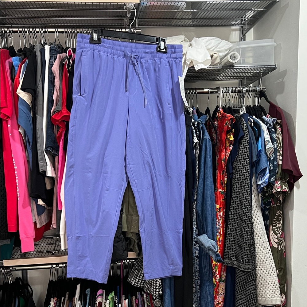Athleta Arrival Pant in purple